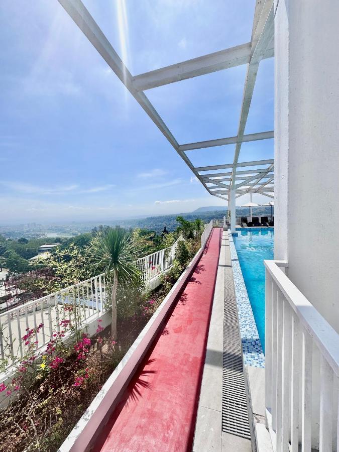 Aesthetic One Bedroom Beside Sm W Pool, Wifi And Netflix Cagayan de Oro Ngoại thất bức ảnh
