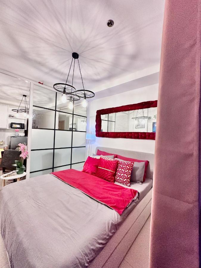 Aesthetic One Bedroom Beside Sm W Pool, Wifi And Netflix Cagayan de Oro Ngoại thất bức ảnh
