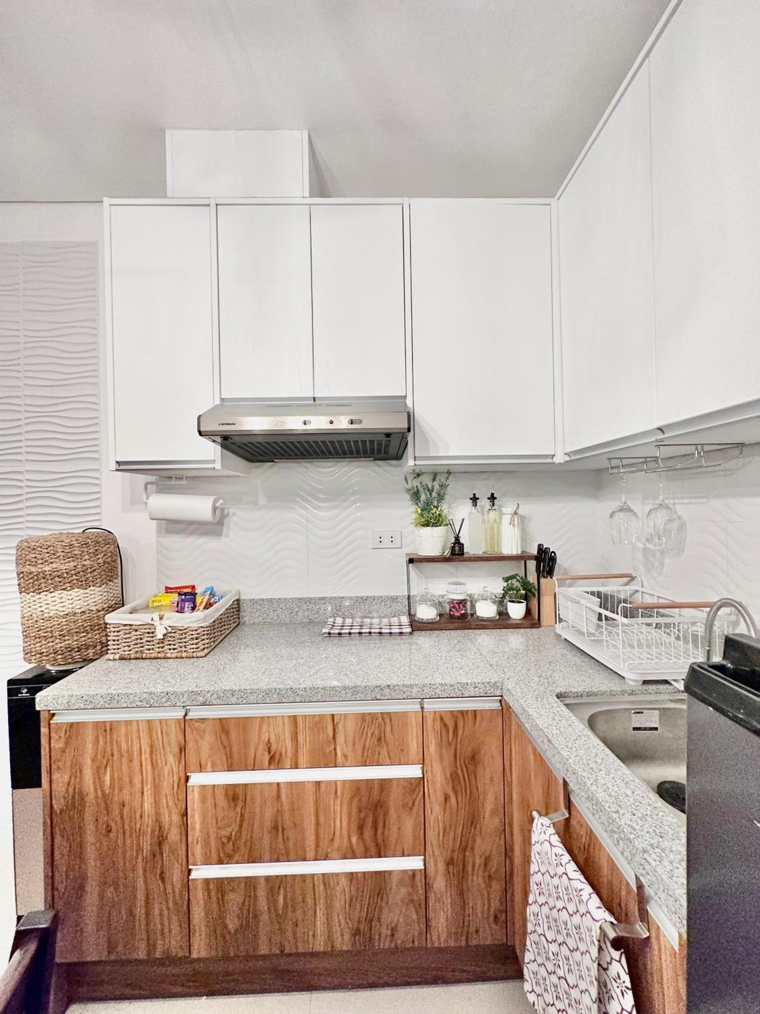Aesthetic One Bedroom Beside Sm W Pool, Wifi And Netflix Cagayan de Oro Ngoại thất bức ảnh