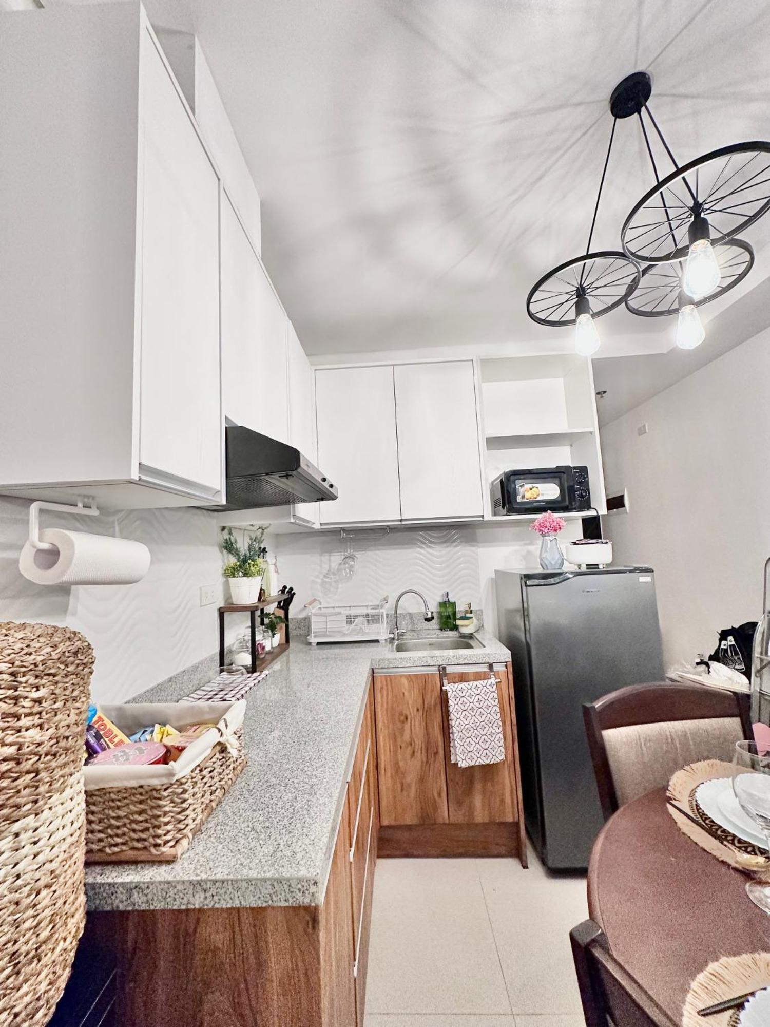 Aesthetic One Bedroom Beside Sm W Pool, Wifi And Netflix Cagayan de Oro Ngoại thất bức ảnh