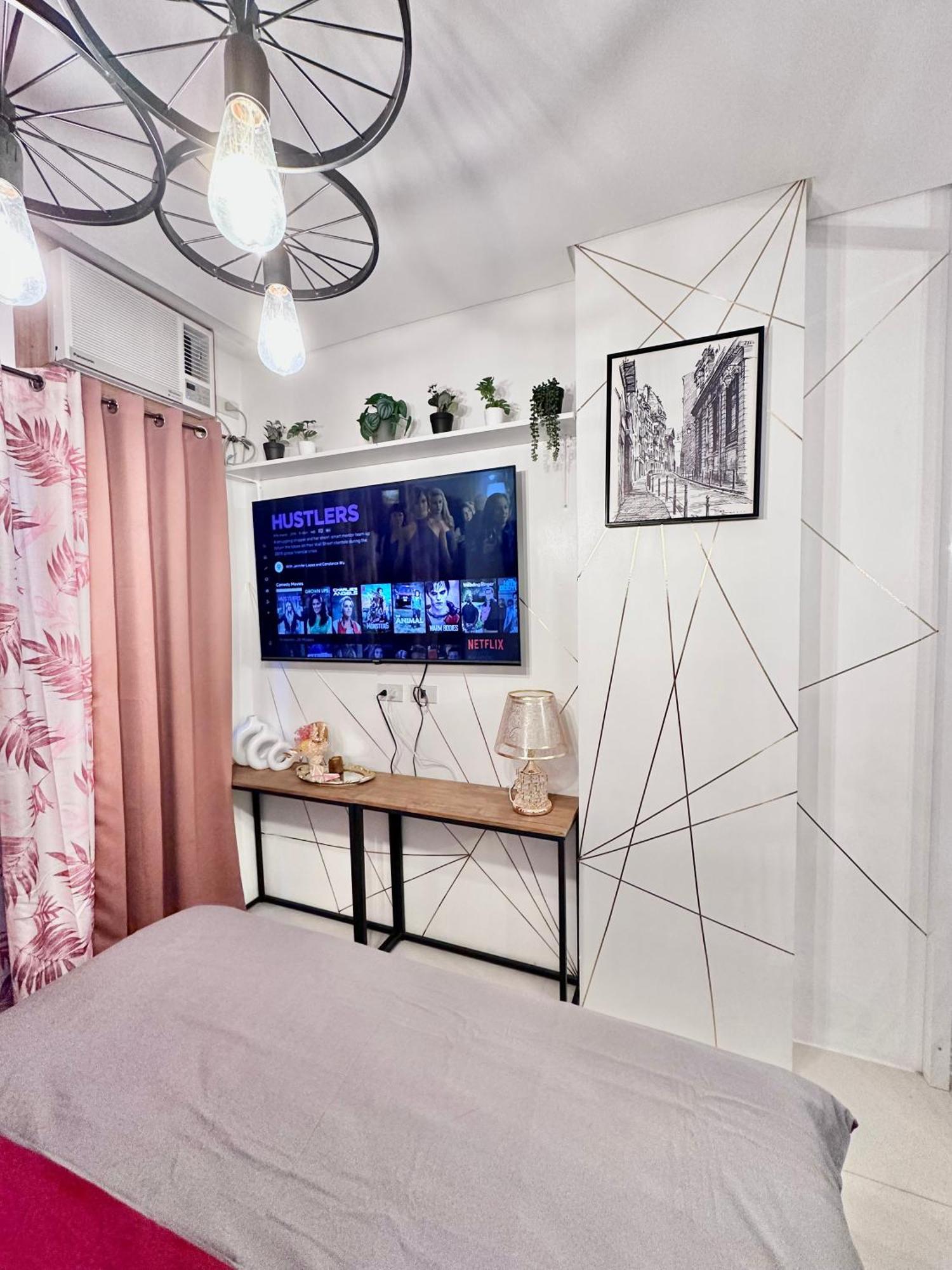 Aesthetic One Bedroom Beside Sm W Pool, Wifi And Netflix Cagayan de Oro Ngoại thất bức ảnh